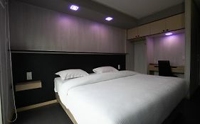 Hotel La Rocade